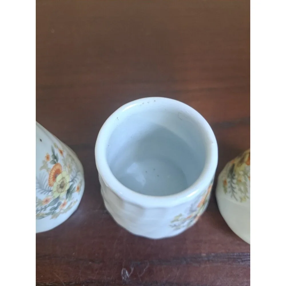 Vintage White With Floral Pattern Ceramic Salt Shaker, Pepper Shaker And...